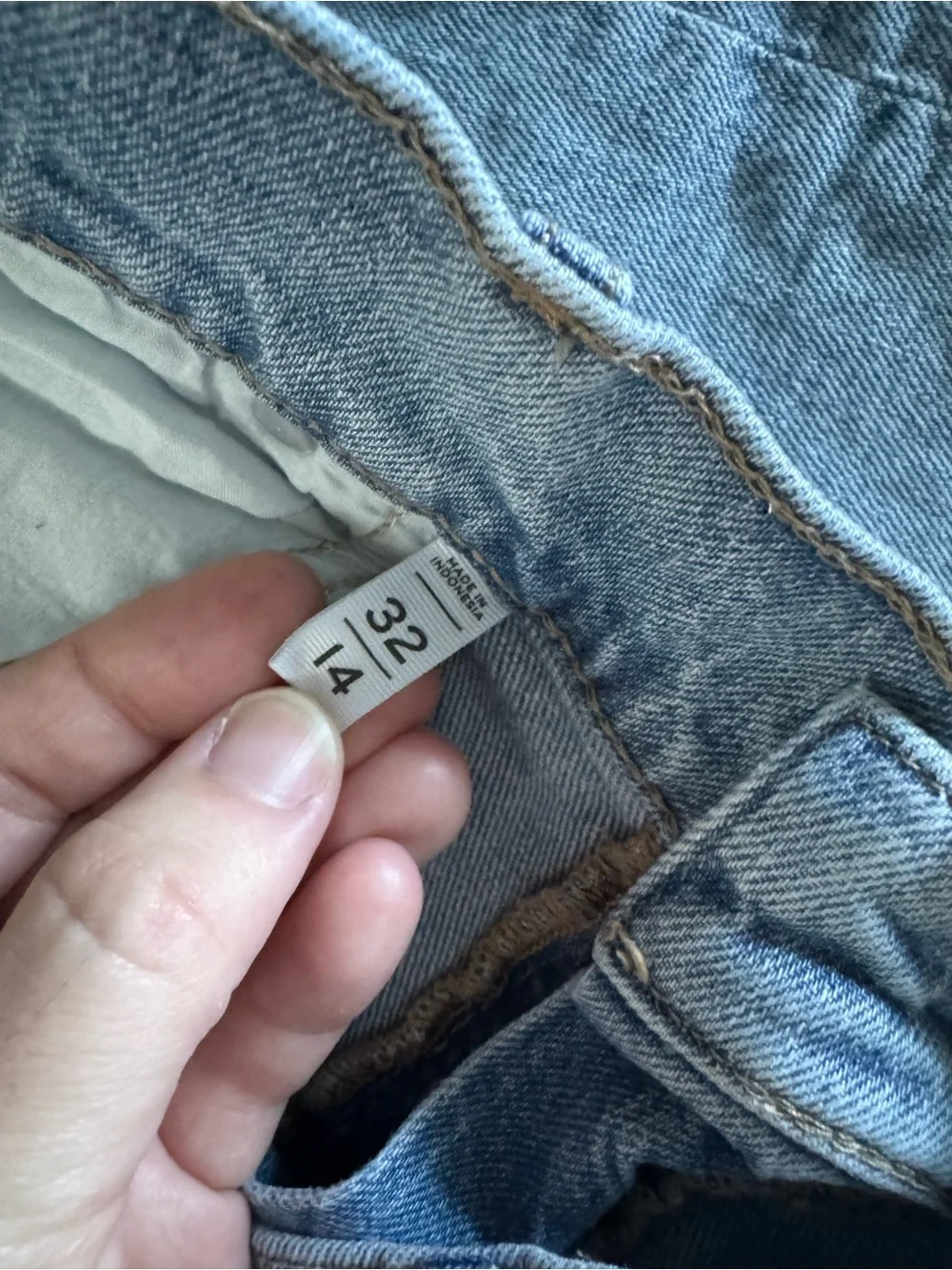 LOFT High-Rise Light Blue Frayed Hem Denim Shorts size 14